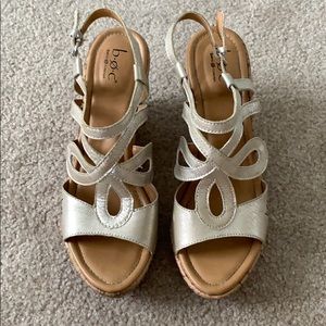 Born gold wedges size 9